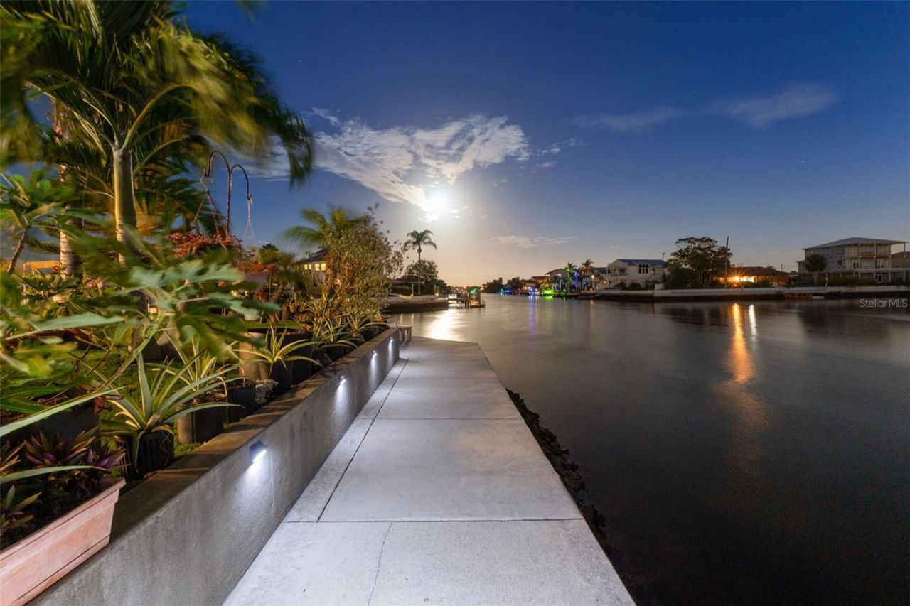 4366 6th Isle Drive, Hernando Beach, FL 34607 Photo