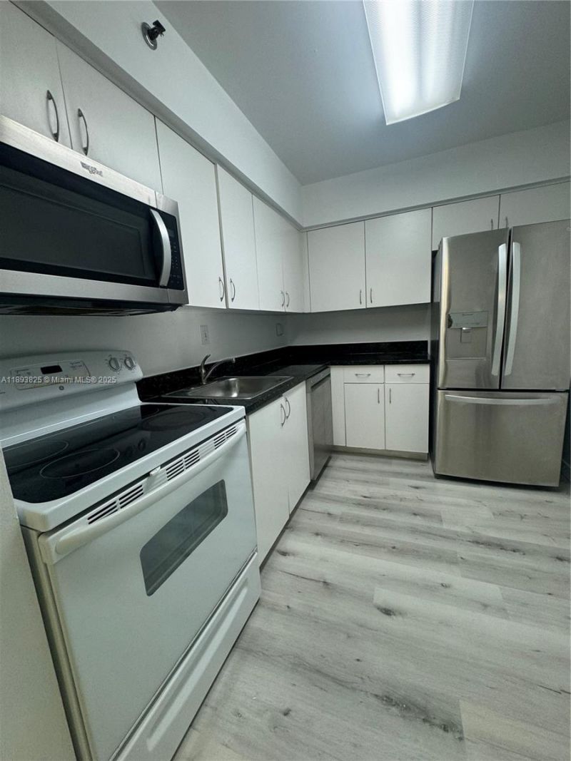 3300 NE 192nd St, Unit 305, Aventura, FL 33180 Photo