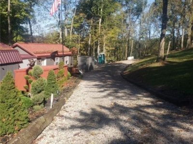 705 Sparks Ridge Road, Newport, OH 45768 Photo 2