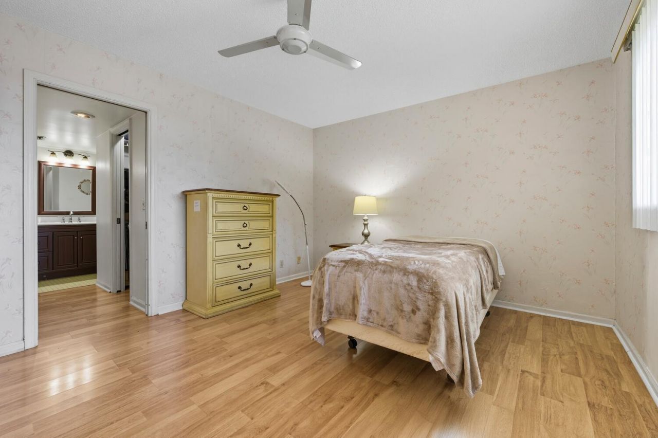 3075 Gardens East Drive, Unit 14, Palm Beach Gardens, FL 33410 Photo