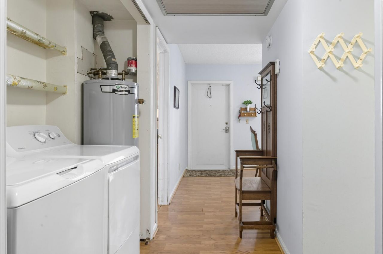 3075 Gardens East Drive, Unit 14, Palm Beach Gardens, FL 33410 Photo