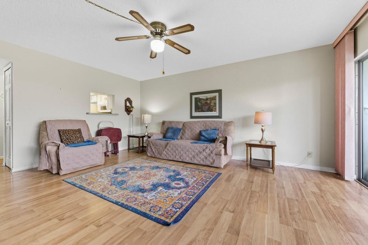 3075 Gardens East Drive, Unit 14, Palm Beach Gardens, FL 33410 Photo