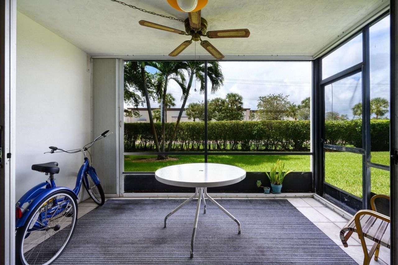 3075 Gardens East Drive, Unit 14, Palm Beach Gardens, FL 33410 Photo