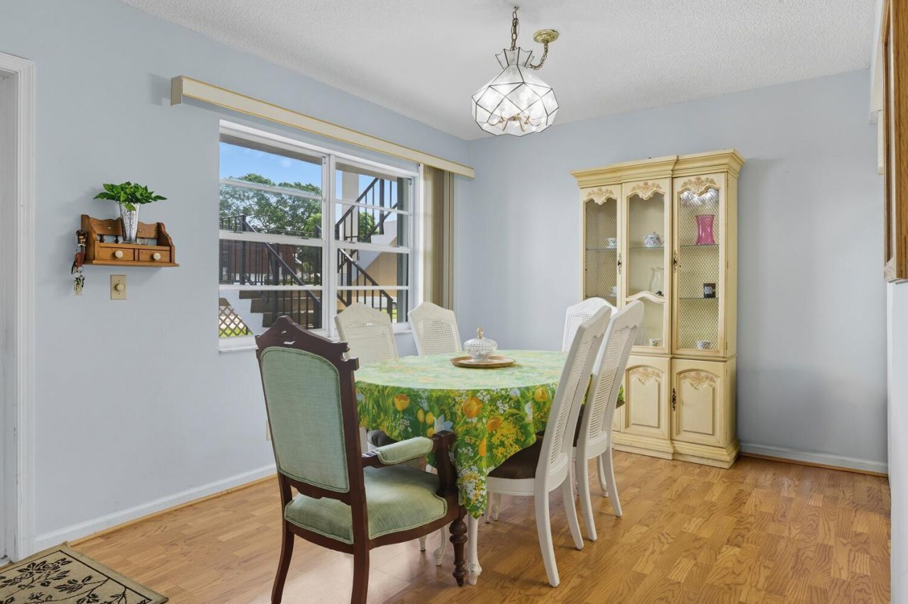 3075 Gardens East Drive, Unit 14, Palm Beach Gardens, FL 33410 Photo