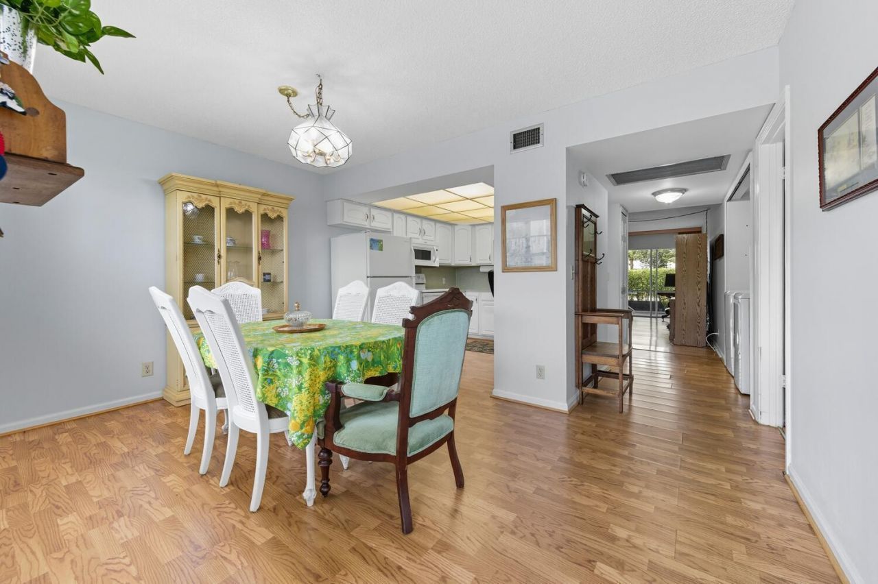 3075 Gardens East Drive, Unit 14, Palm Beach Gardens, FL 33410 Photo