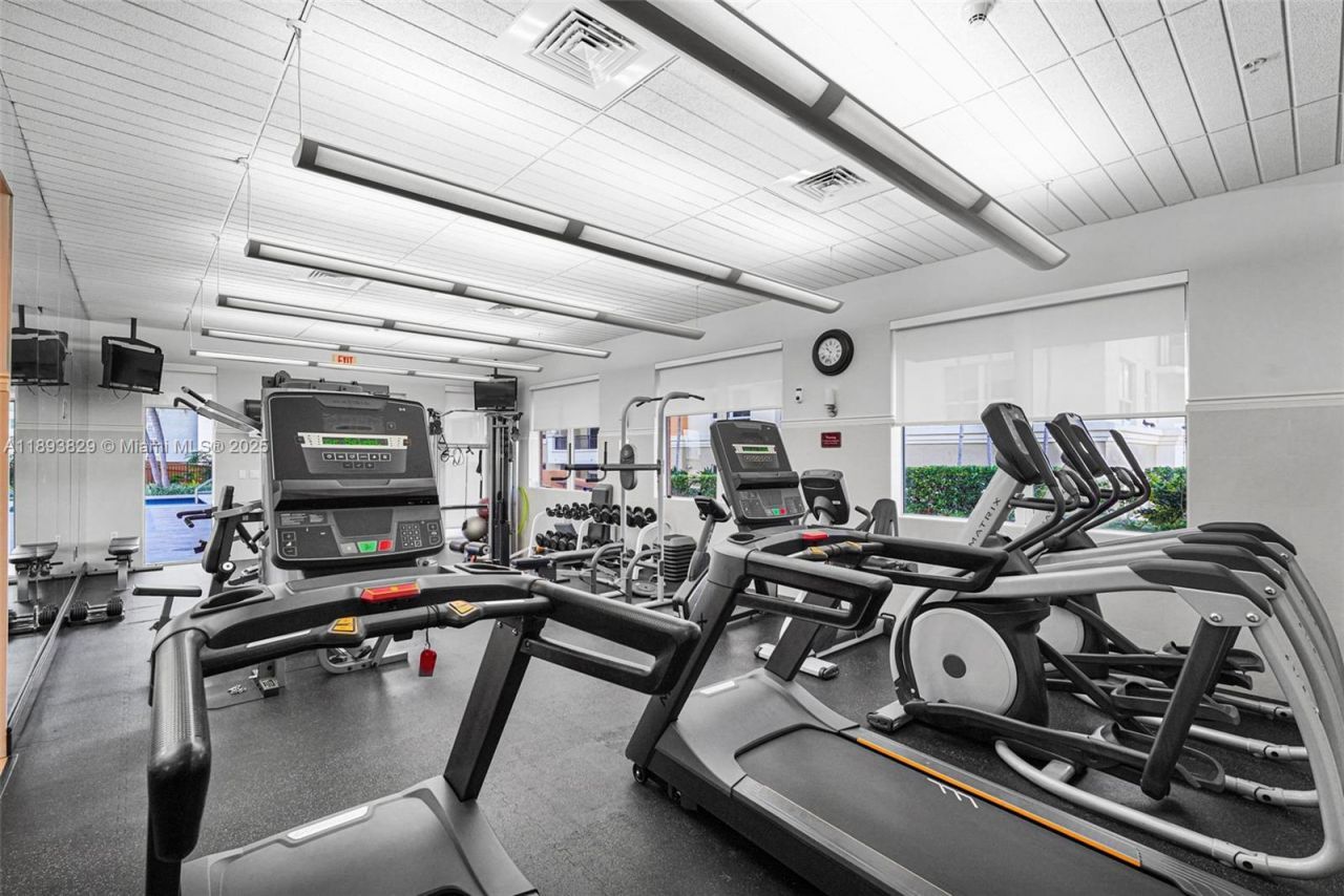 3232 SW 22nd Ter, Unit 1703, Miami, FL 33145 Photo