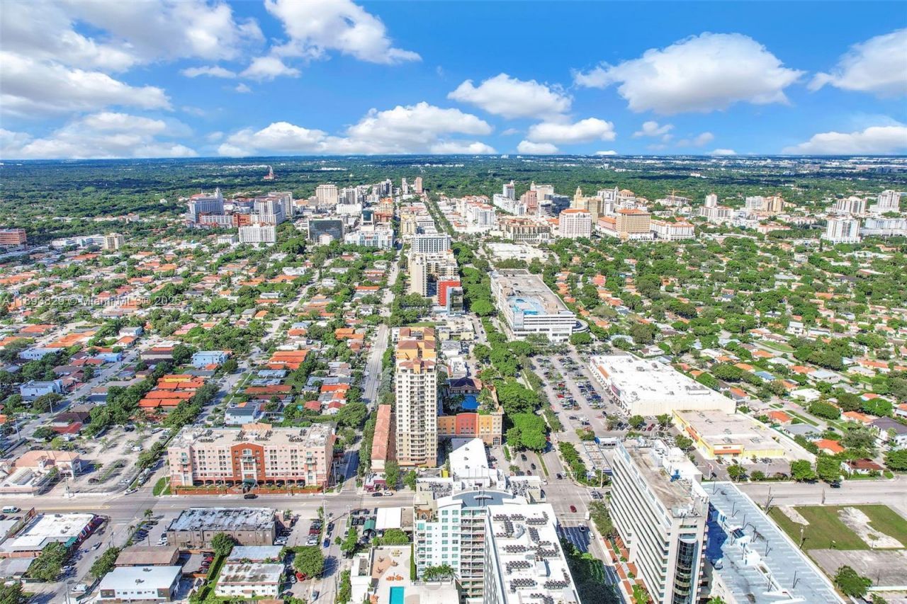 3232 SW 22nd Ter, Unit 1703, Miami, FL 33145 Photo