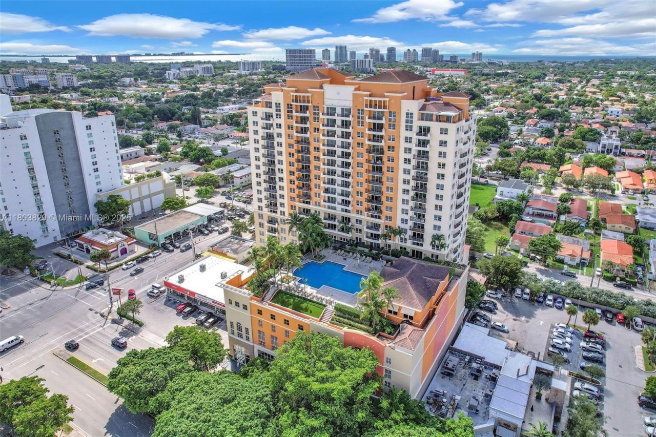 3232 SW 22nd Ter, Unit 1703, Miami, FL 33145 Photo