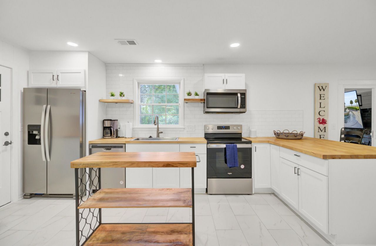 1866 Ashley Hall Road Photo 11