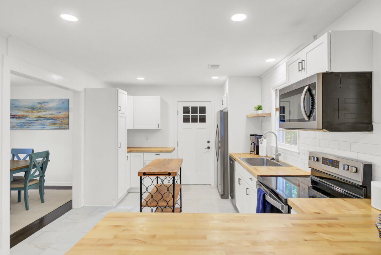 1866 Ashley Hall Road Photo 13