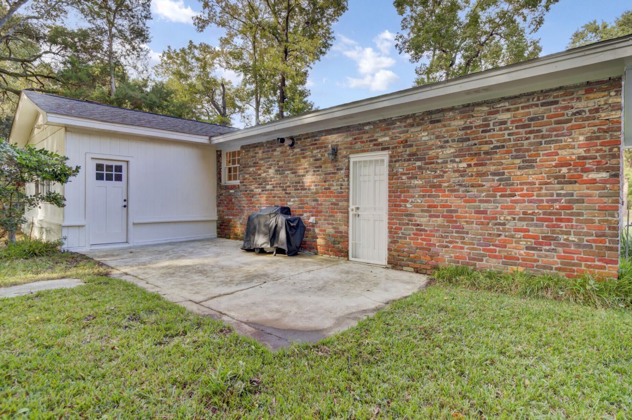 1866 Ashley Hall Road Photo 37