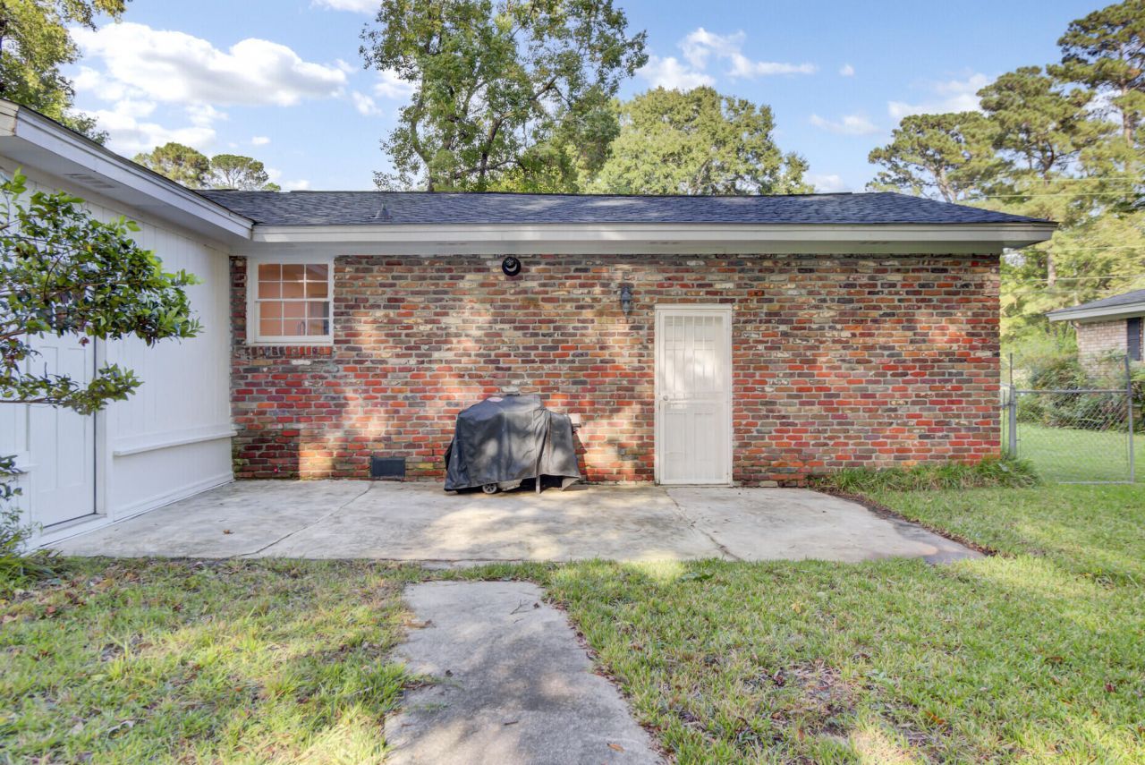 1866 Ashley Hall Road Photo 38