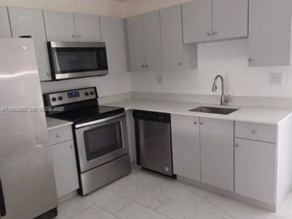 15389 S Dixie Hwy 45 Hwy, Unit 45, Palmetto Bay, FL 33157