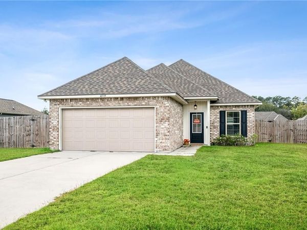 41739 NAKIAH Drive, Ponchatoula, LA 70454