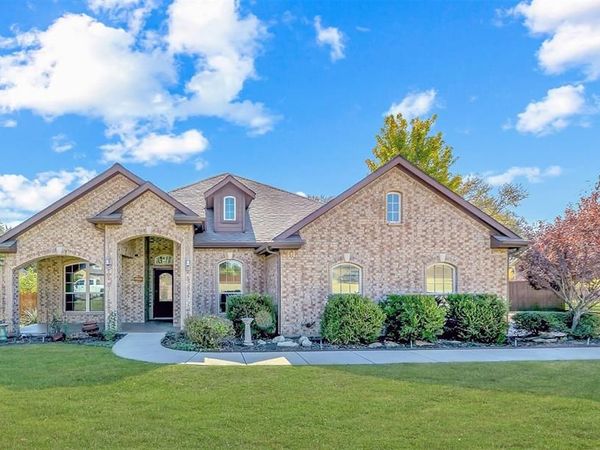 302 Red Eagle Trail, Hudson Oaks, TX 76087