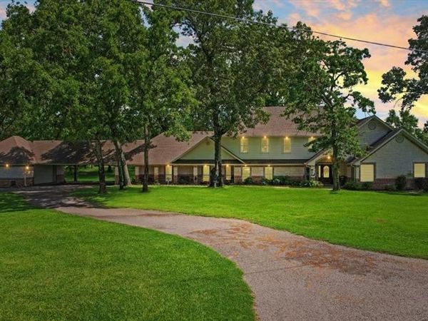 6130 Peninsula Circle, Athens, TX 75752