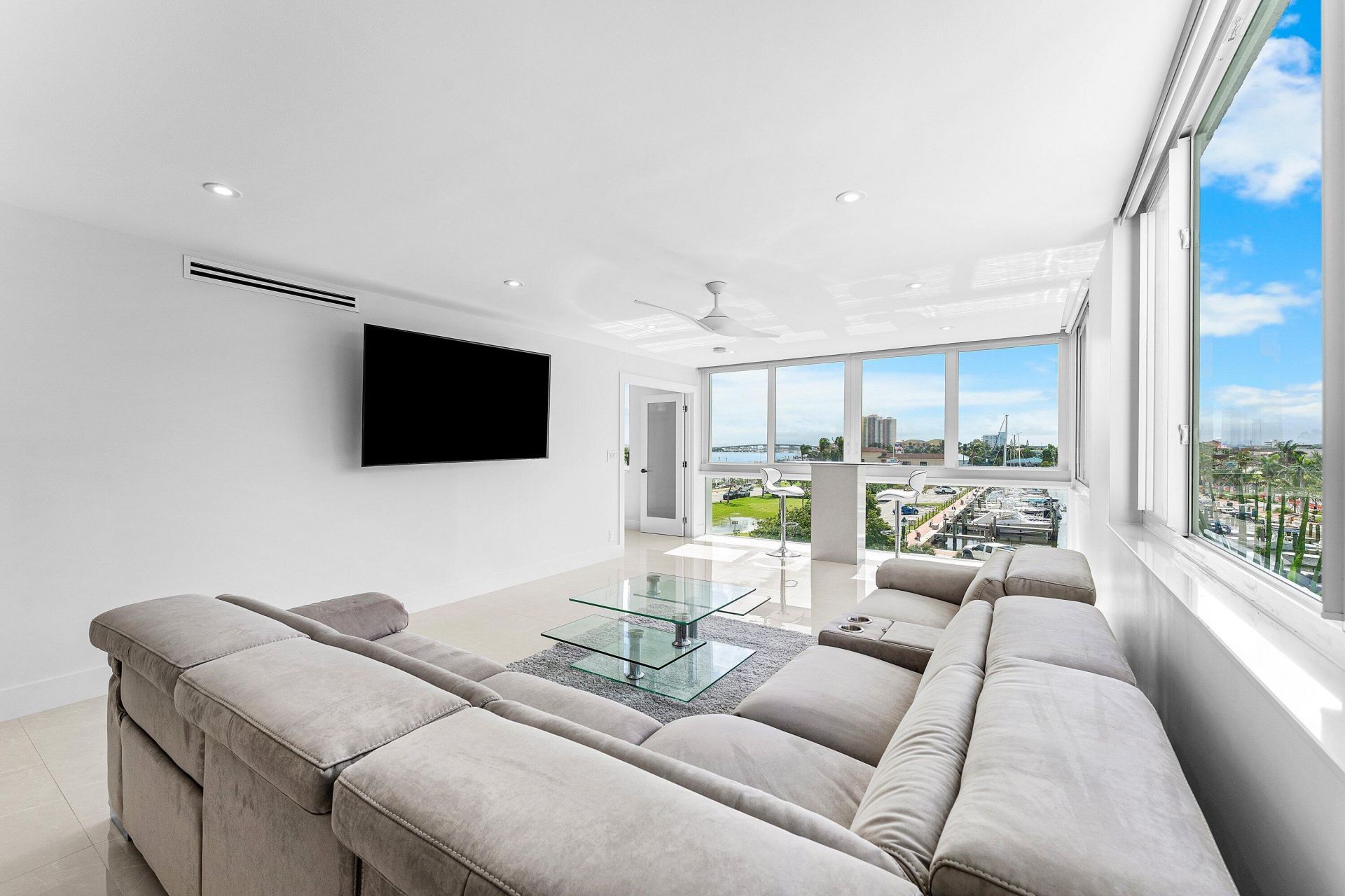 301 Lake Shore Drive, Unit 411, Lake Park, FL 33403 Photo