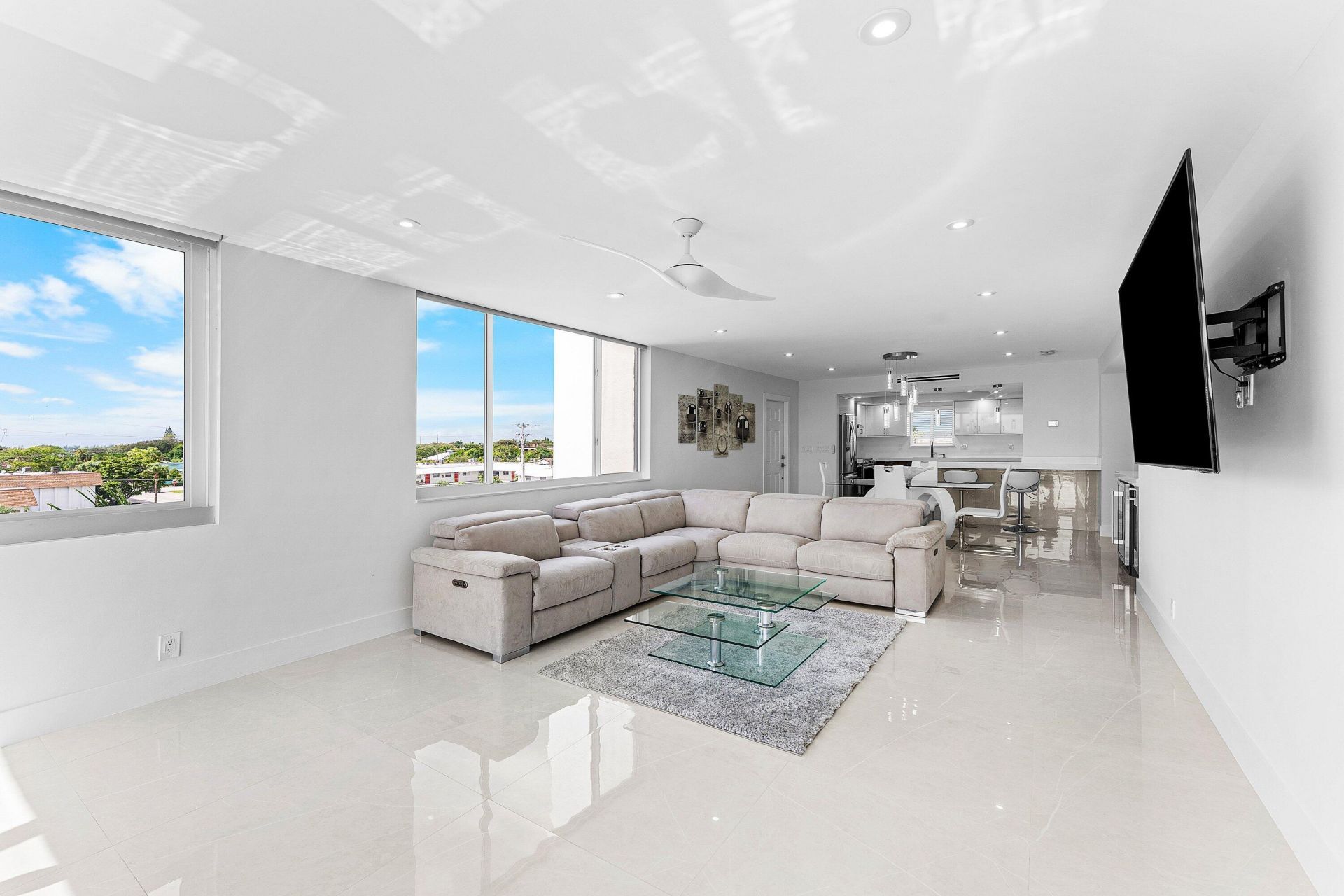 301 Lake Shore Drive, Unit 411, Lake Park, FL 33403 Photo