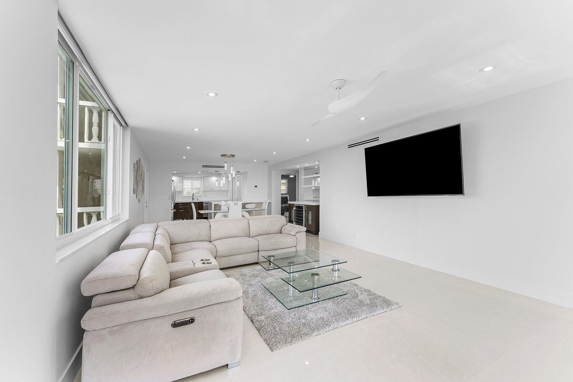 301 Lake Shore Drive, Unit 411, Lake Park, FL 33403 Photo