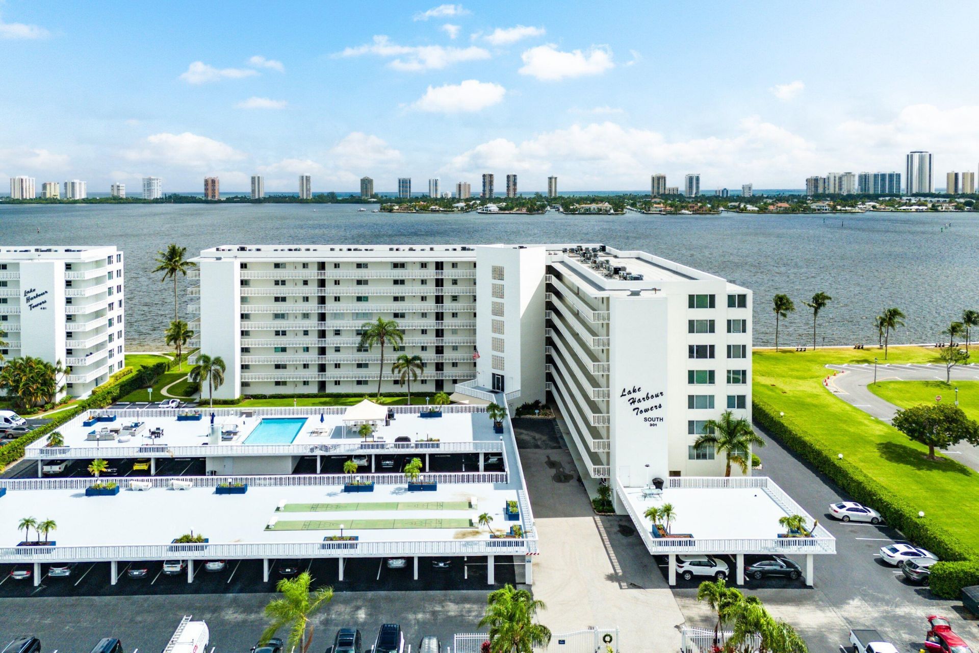 301 Lake Shore Drive, Unit 411, Lake Park, FL 33403 Photo