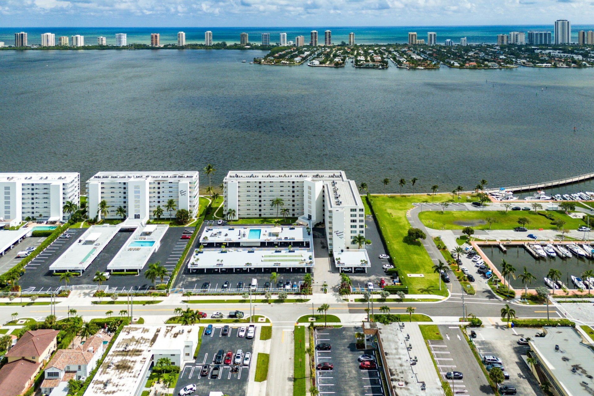 301 Lake Shore Drive, Unit 411, Lake Park, FL 33403 Photo