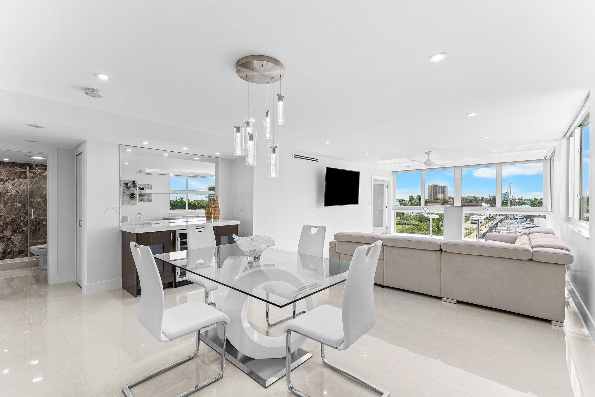 301 Lake Shore Drive, Unit 411, Lake Park, FL 33403 Photo