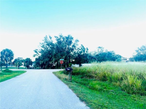 5384 N WILSON DRIVE, PUNTA GORDA, FL 33982