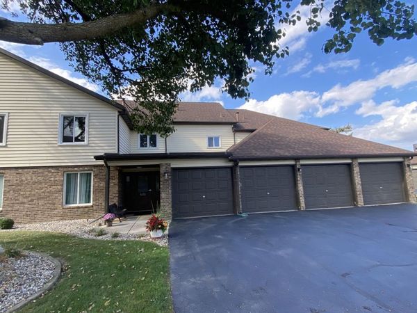 5035 Spinnaker Lane, Unit C, Crown Point, IN 46307