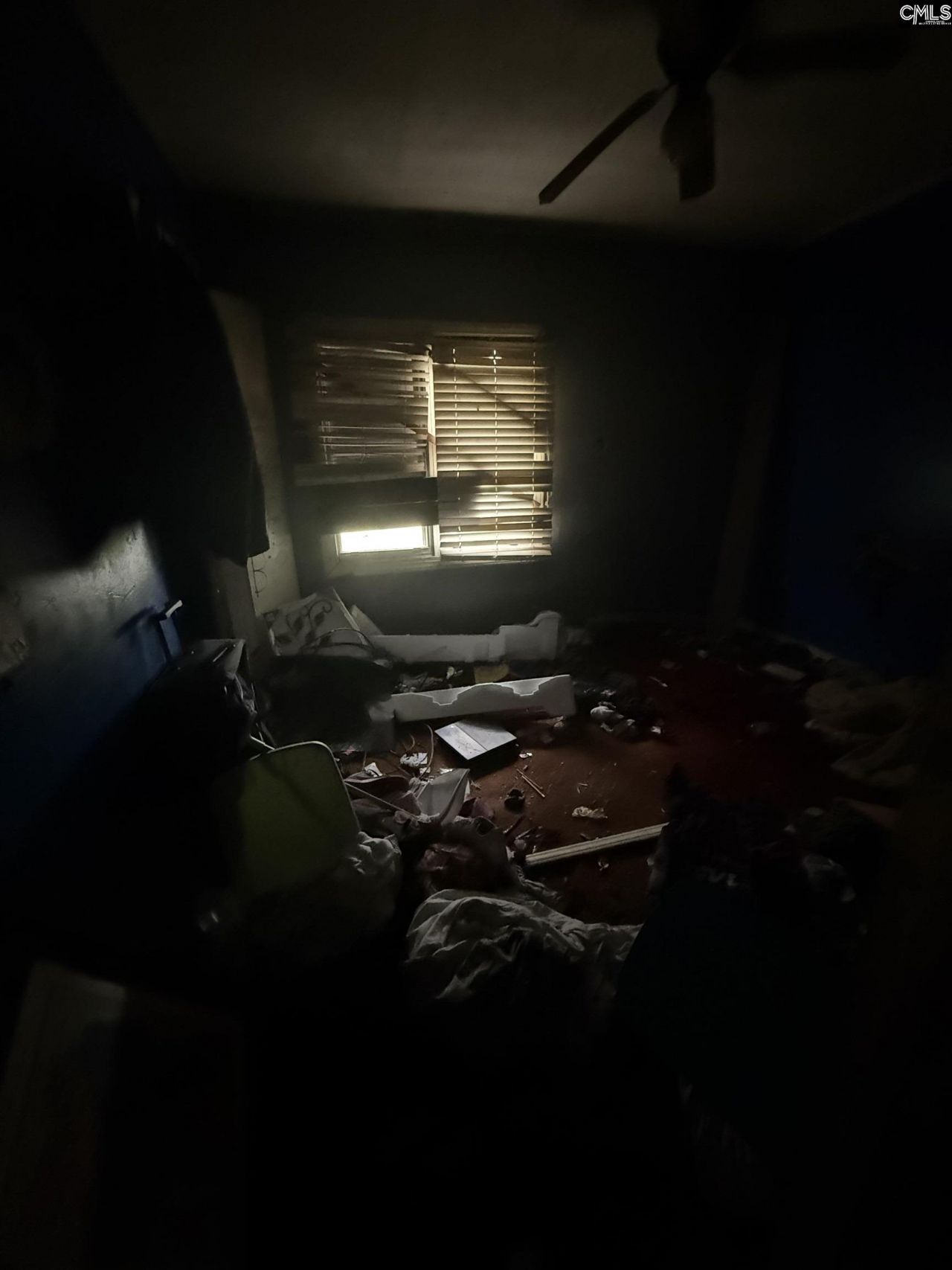 323 Railroad Avenue  Photo 13