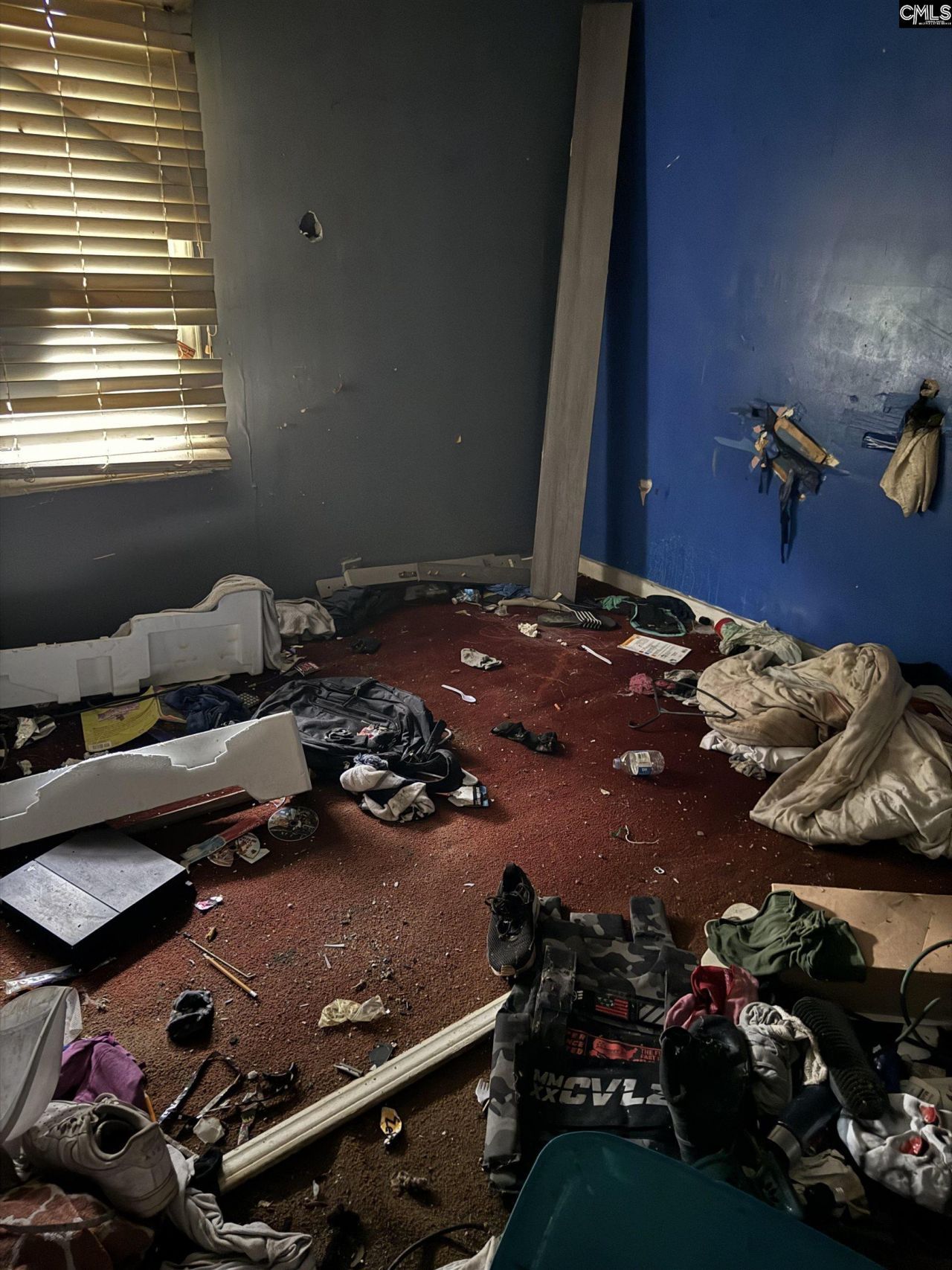 323 Railroad Avenue  Photo 15