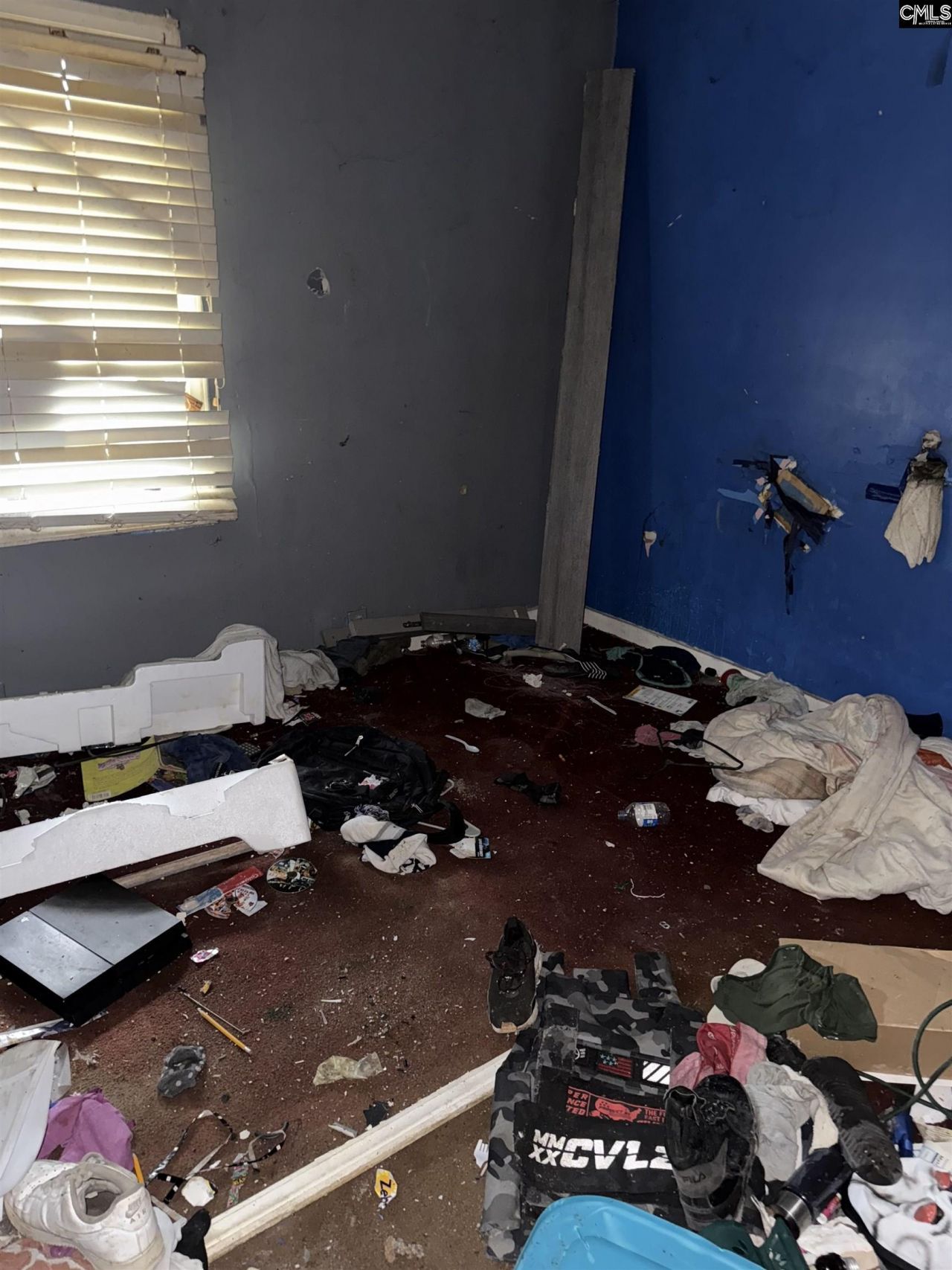 323 Railroad Avenue  Photo 16