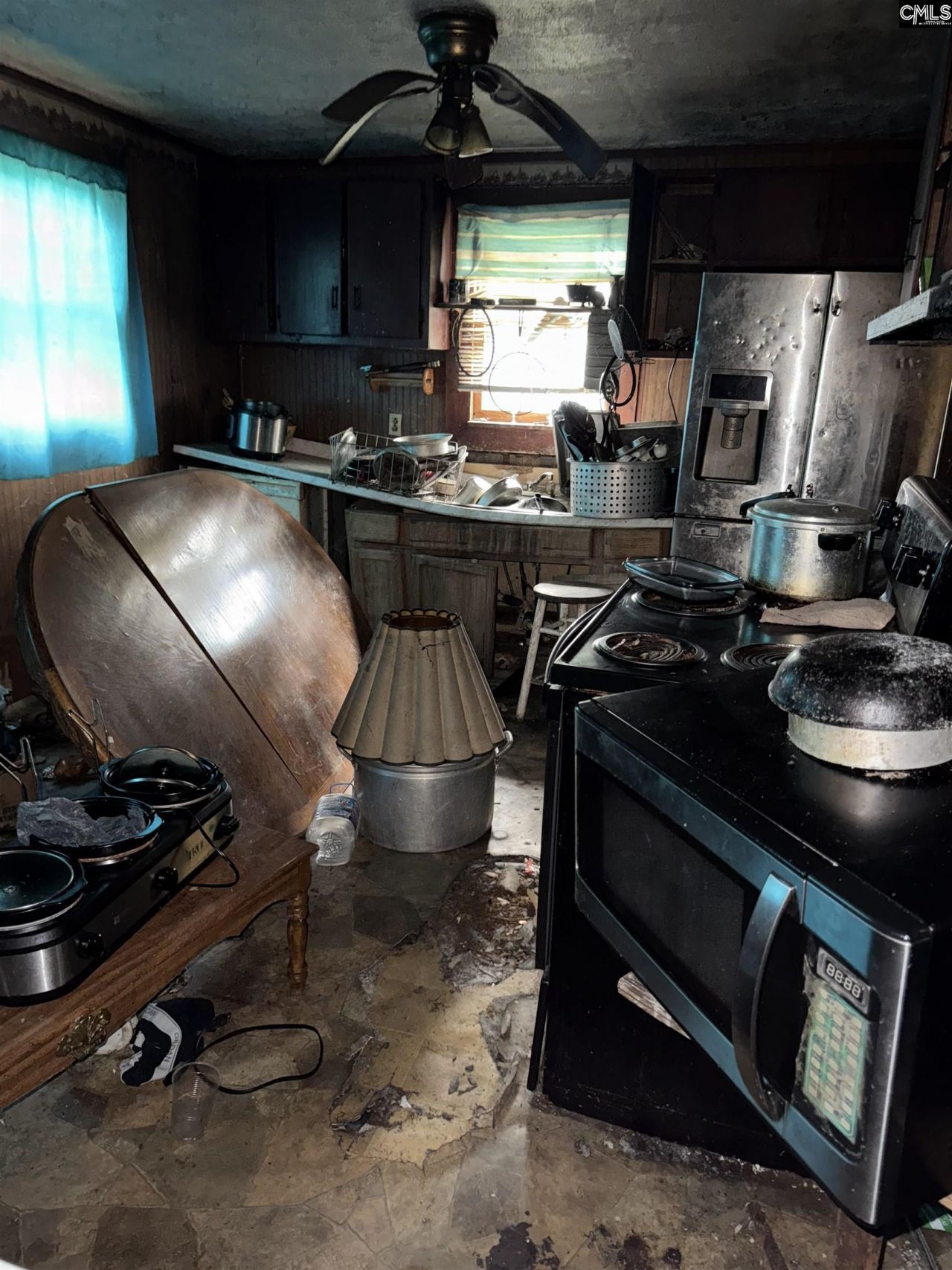 323 Railroad Avenue  Photo 21