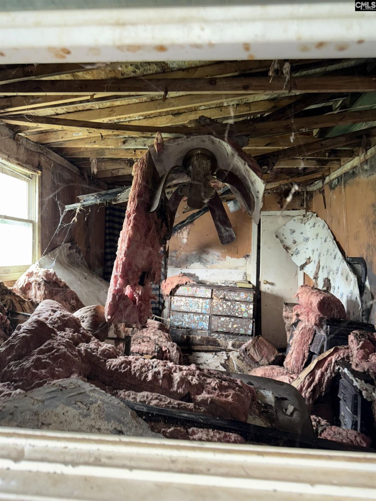 323 Railroad Avenue  Photo 24