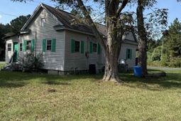 323 Railroad Avenue  photo 4