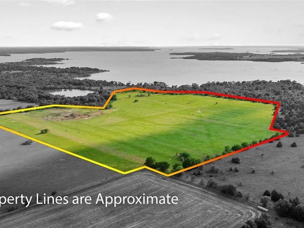 000 W Hinton Street , Tioga, TX 76271