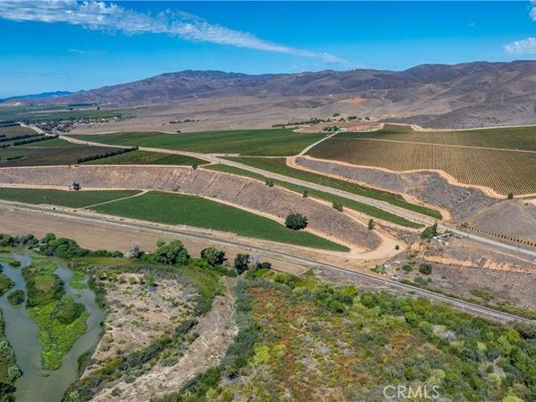 35095 Metz Road, Soledad, CA 93960