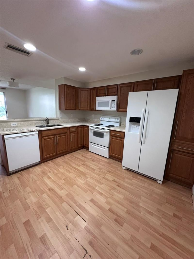 1350 Sorrento Dr, Unit ., Weston, FL 33326 Photo