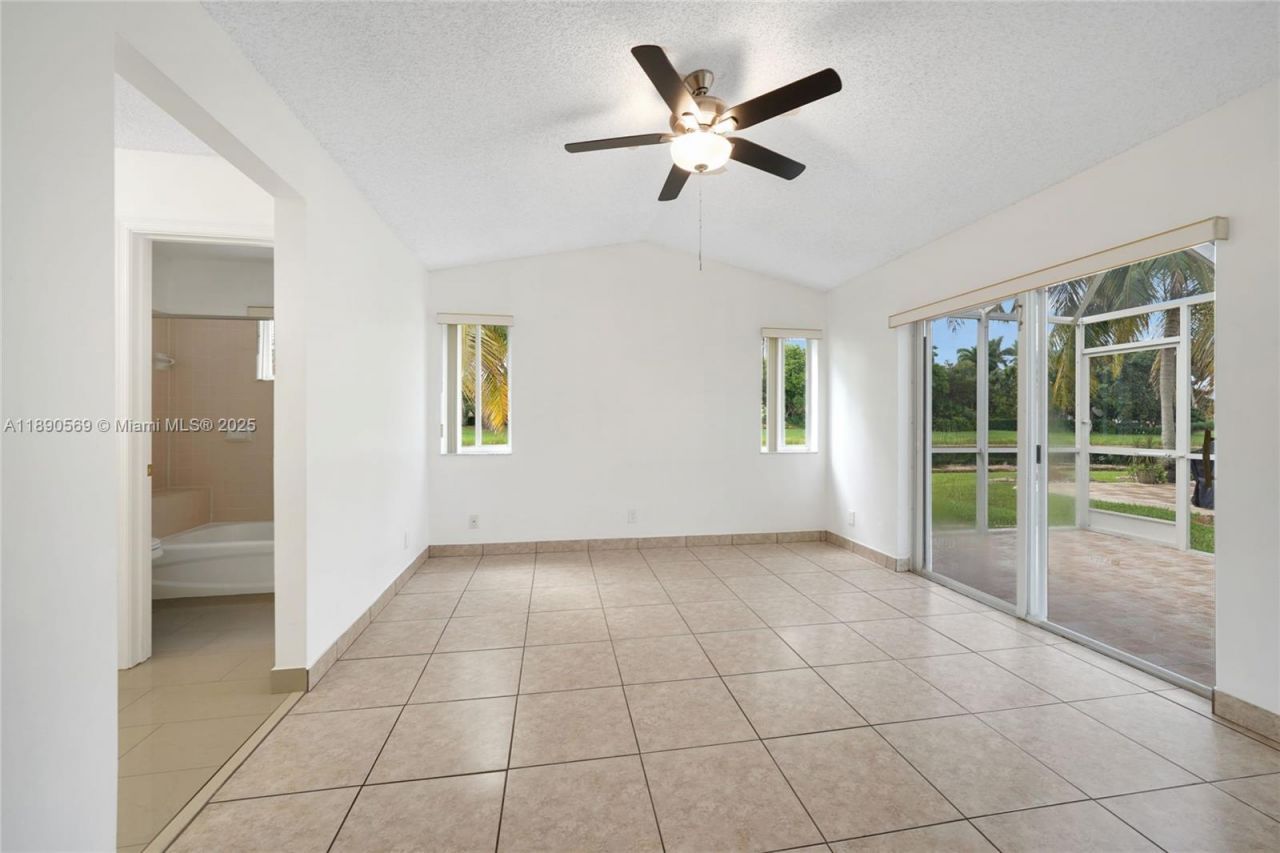 1289 Majesty Ter, Unit 1289, Weston, FL 33327 Photo