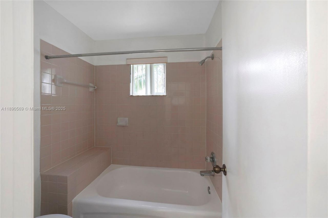 1289 Majesty Ter, Unit 1289, Weston, FL 33327 Photo