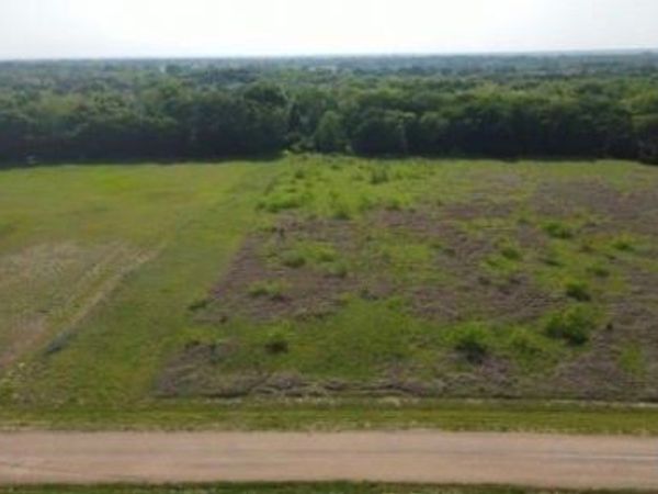 1677 Highland Drive , Whitney, TX 76692