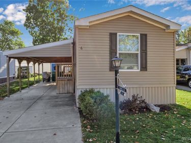 6 Oak Lane, Clarence, NY 14031