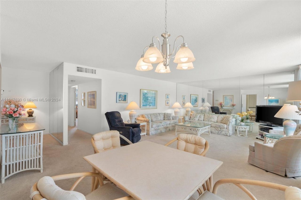 1200 S Ocean Blvd, Unit 2C, Boca Raton, FL 33432 Photo