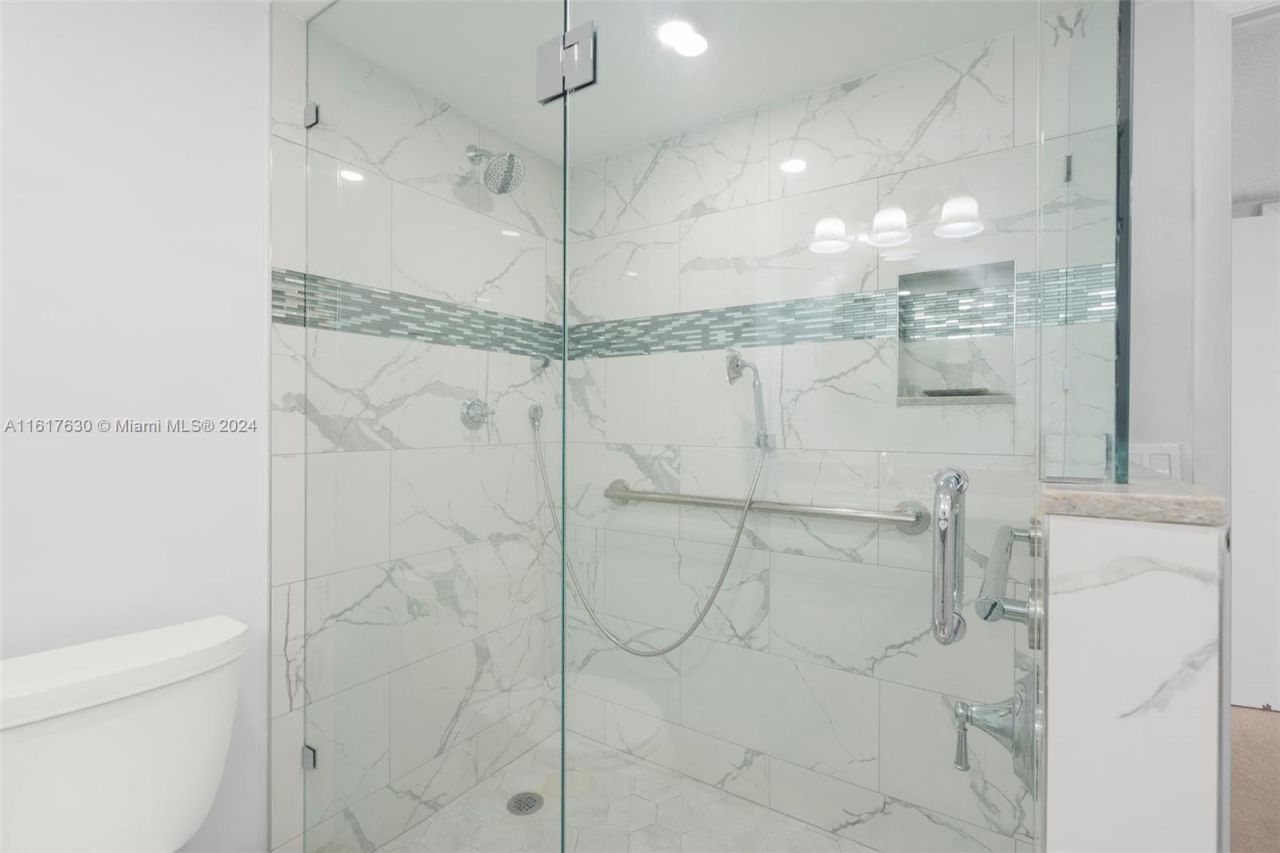 1200 S Ocean Blvd, Unit 2C, Boca Raton, FL 33432 Photo