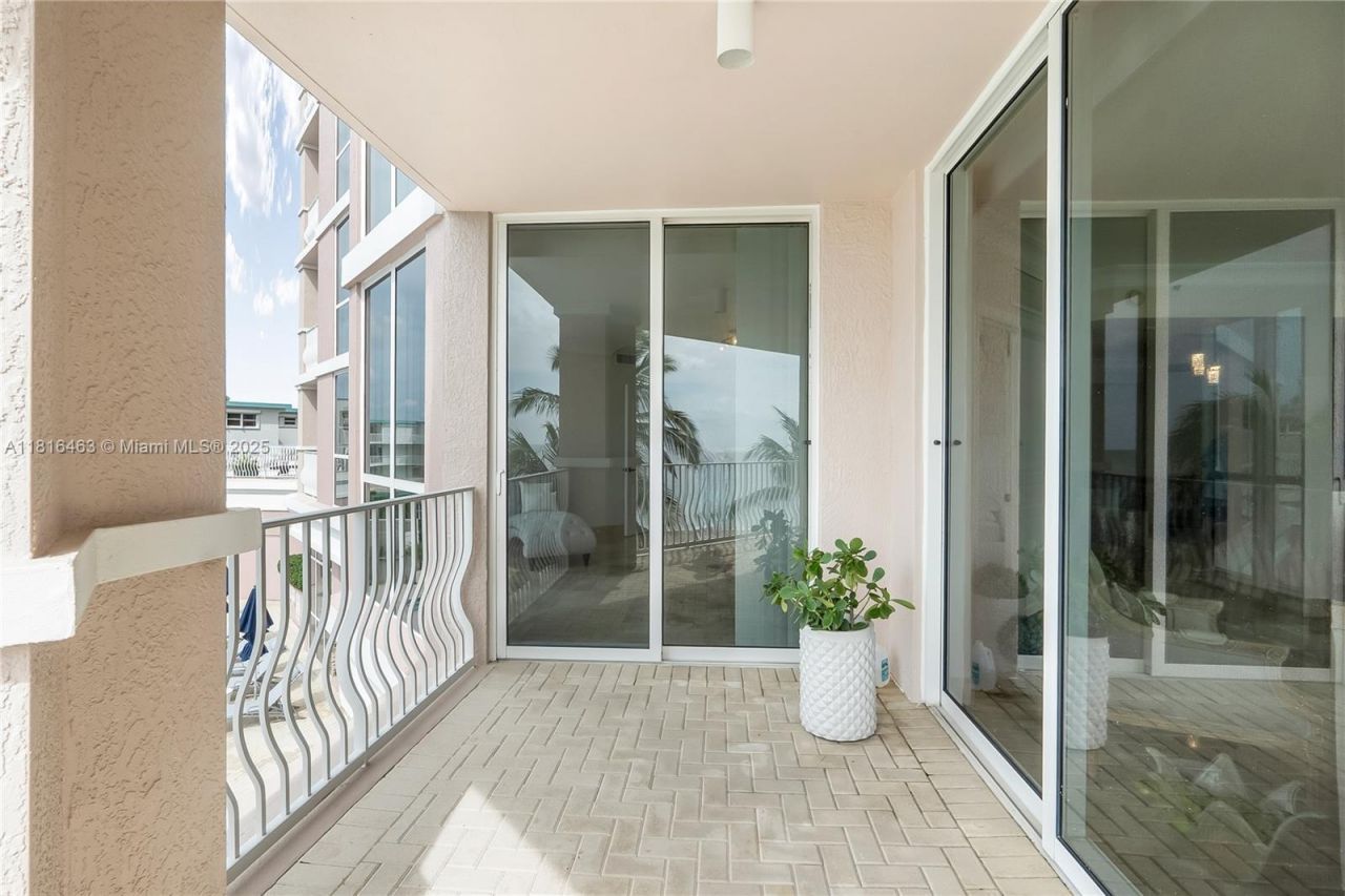 1460 S Ocean Blvd, Unit 304, Lauderdale by the Sea, FL 33062 Photo