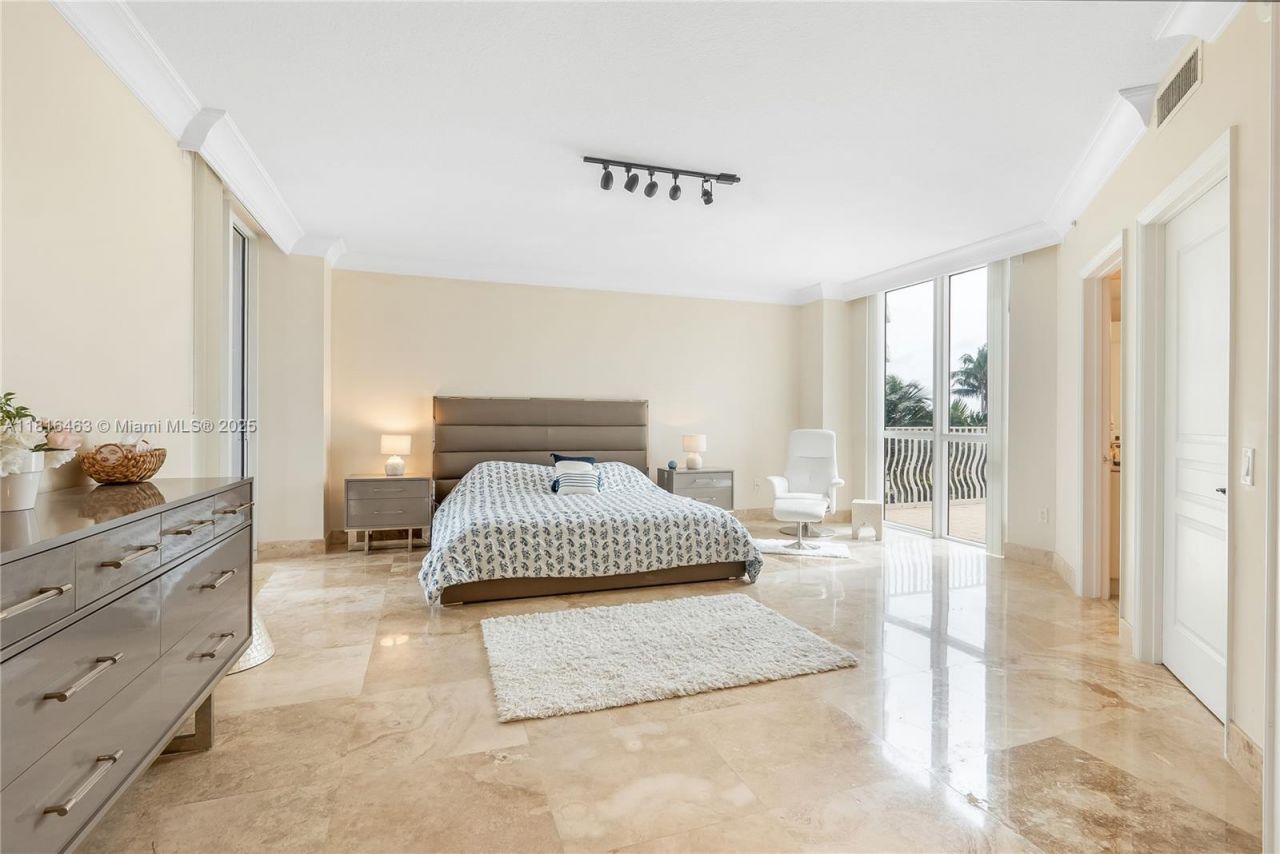 1460 S Ocean Blvd, Unit 304, Lauderdale by the Sea, FL 33062 Photo