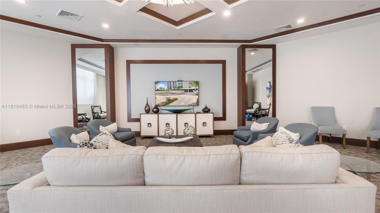 1460 S Ocean Blvd, Unit 304, Lauderdale by the Sea, FL 33062 Photo