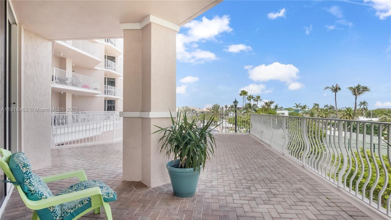 1460 S Ocean Blvd, Unit 304, Lauderdale by the Sea, FL 33062 Photo