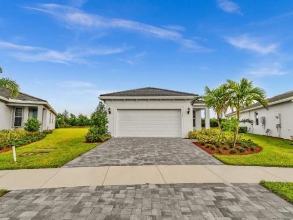 1133 Haven Circle, Vero Beach, FL 32960
