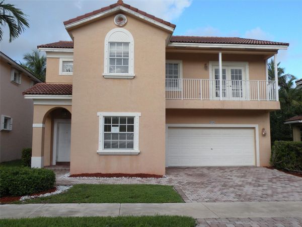 958 NW 127th Avenue, Coral Springs, FL 33071