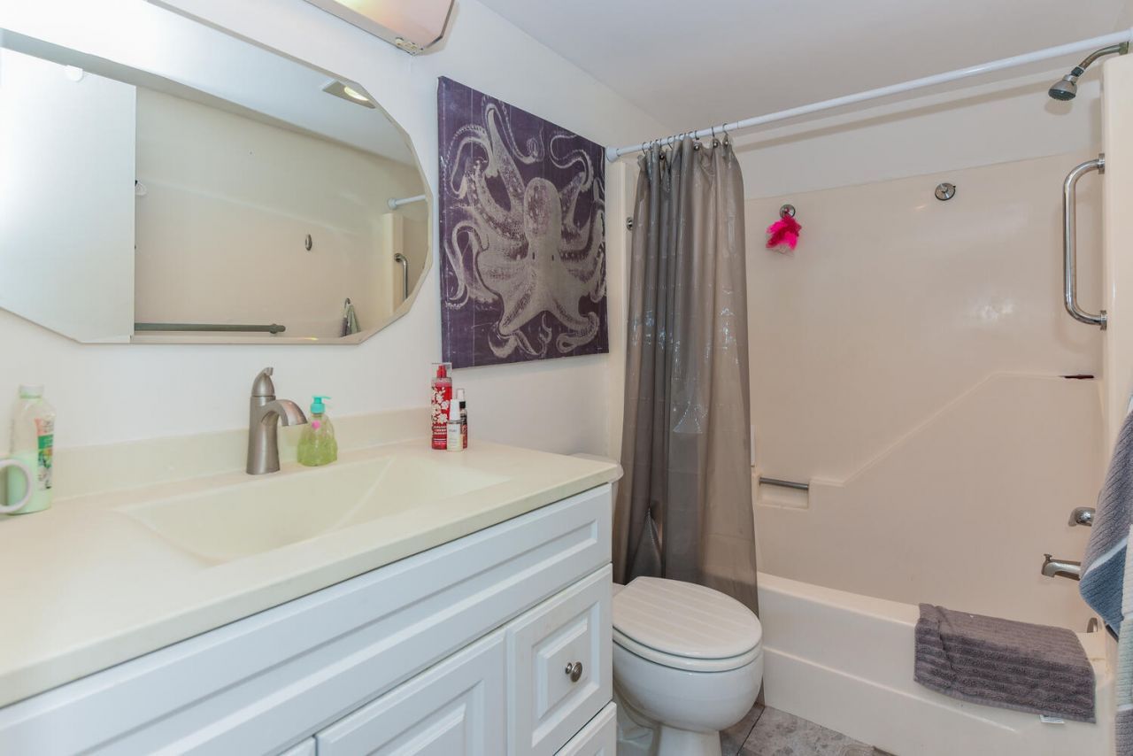 477 Lake Dora Drive, West Palm Beach, FL 33411 Photo